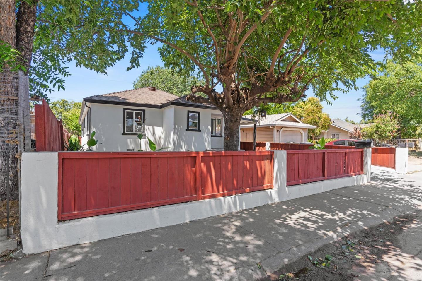 Detail Gallery Image 2 of 65 For 3803 22nd Ave, Sacramento,  CA 95820 - 3 Beds | 2 Baths