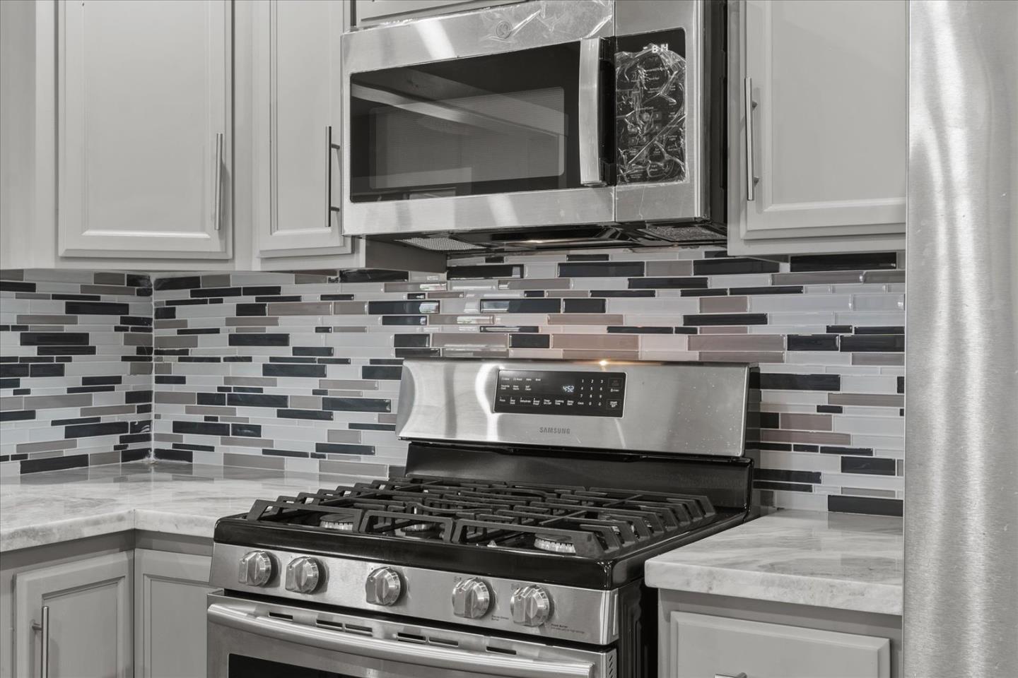 Detail Gallery Image 22 of 65 For 3803 22nd Ave, Sacramento,  CA 95820 - 3 Beds | 2 Baths