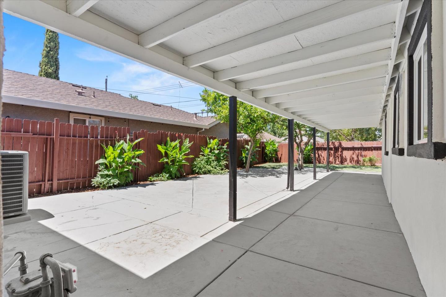 Detail Gallery Image 52 of 65 For 3803 22nd Ave, Sacramento,  CA 95820 - 3 Beds | 2 Baths