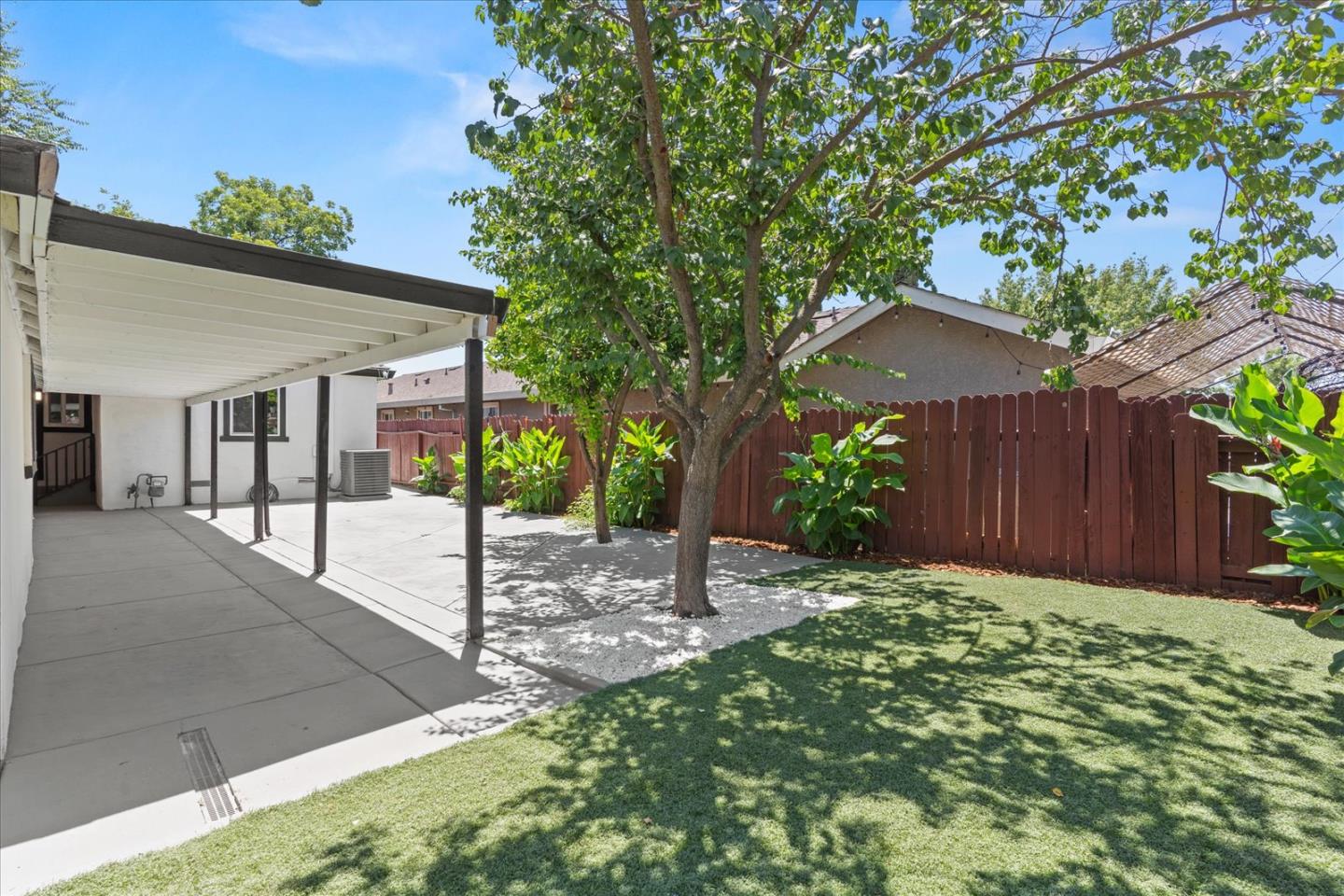 Detail Gallery Image 60 of 65 For 3803 22nd Ave, Sacramento,  CA 95820 - 3 Beds | 2 Baths