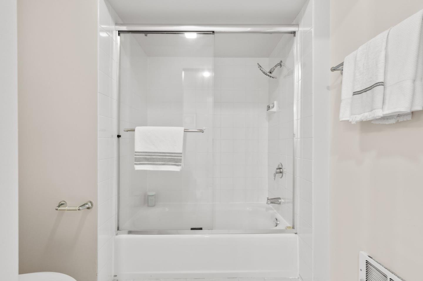 Detail Gallery Image 24 of 43 For 1 Mandalay Pl #610,  South San Francisco,  CA 94080 - 2 Beds | 2 Baths