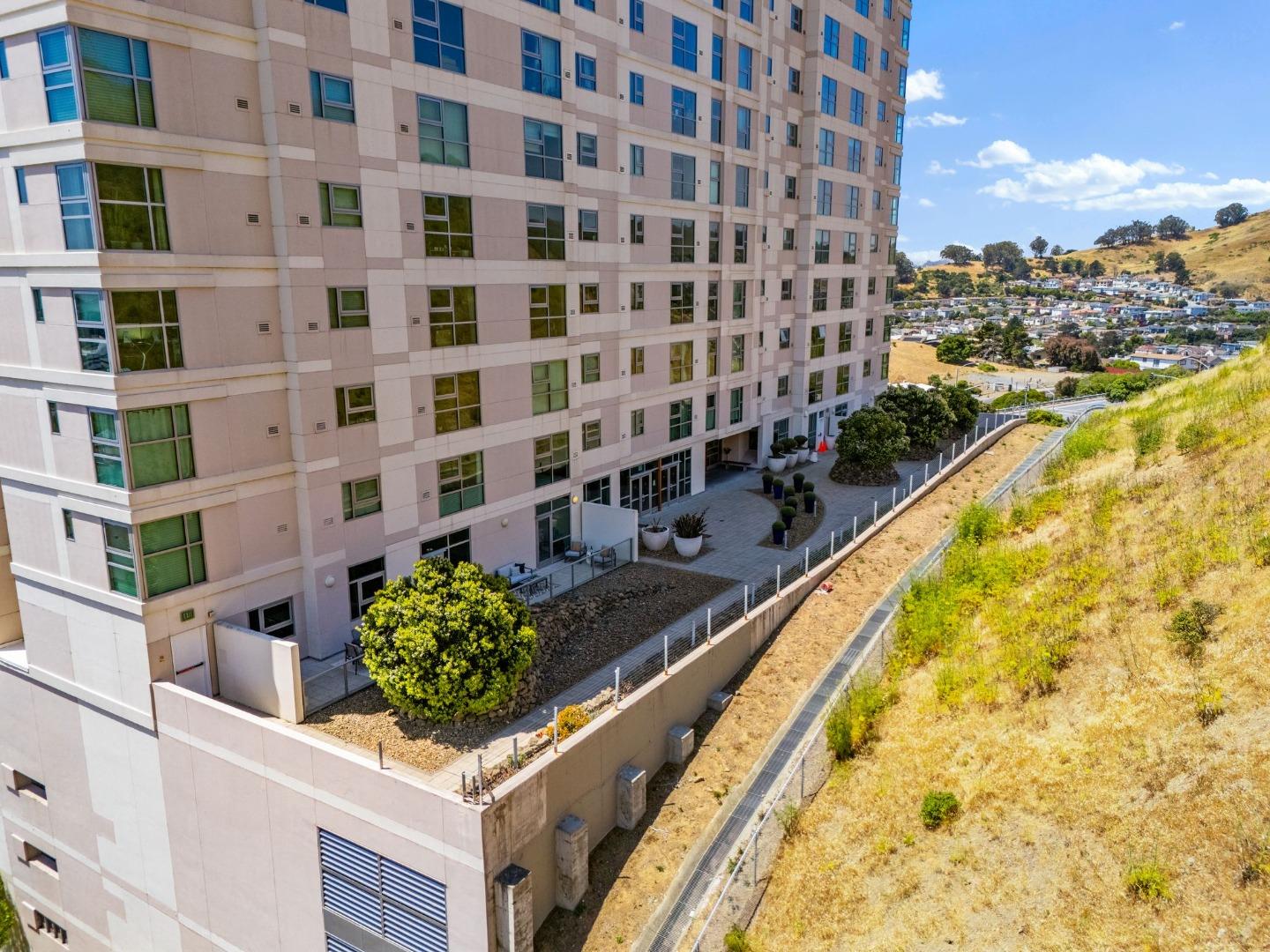 Detail Gallery Image 40 of 43 For 1 Mandalay Pl #610,  South San Francisco,  CA 94080 - 2 Beds | 2 Baths