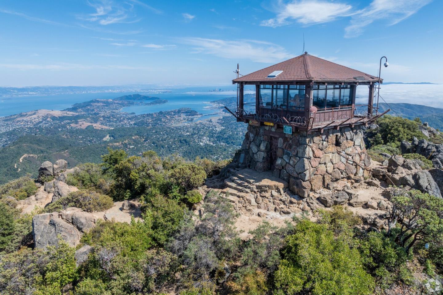 Detail Gallery Image 112 of 122 For 329 Richardson Way, Mill Valley,  CA 94941 - 2 Beds | 2 Baths