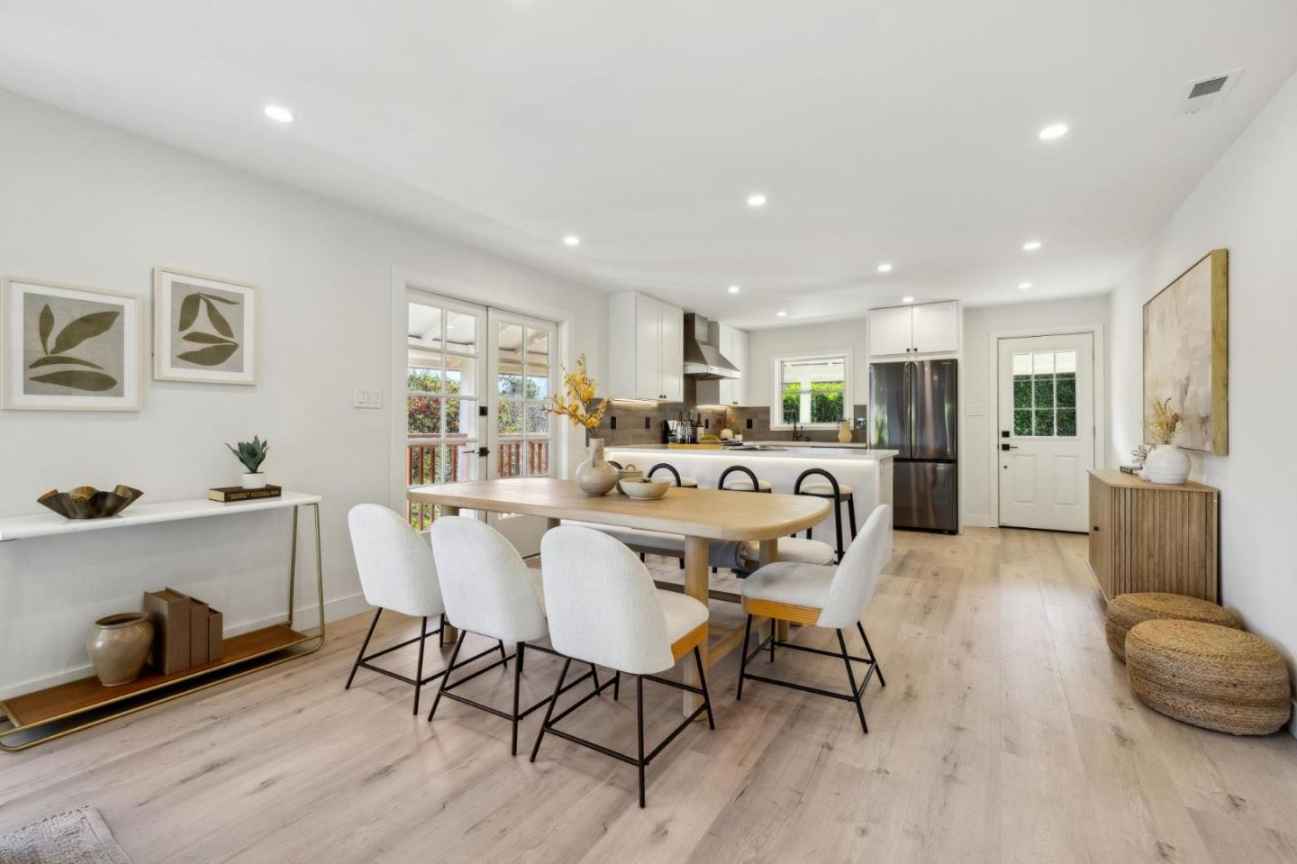 Detail Gallery Image 34 of 122 For 329 Richardson Way, Mill Valley,  CA 94941 - 2 Beds | 2 Baths