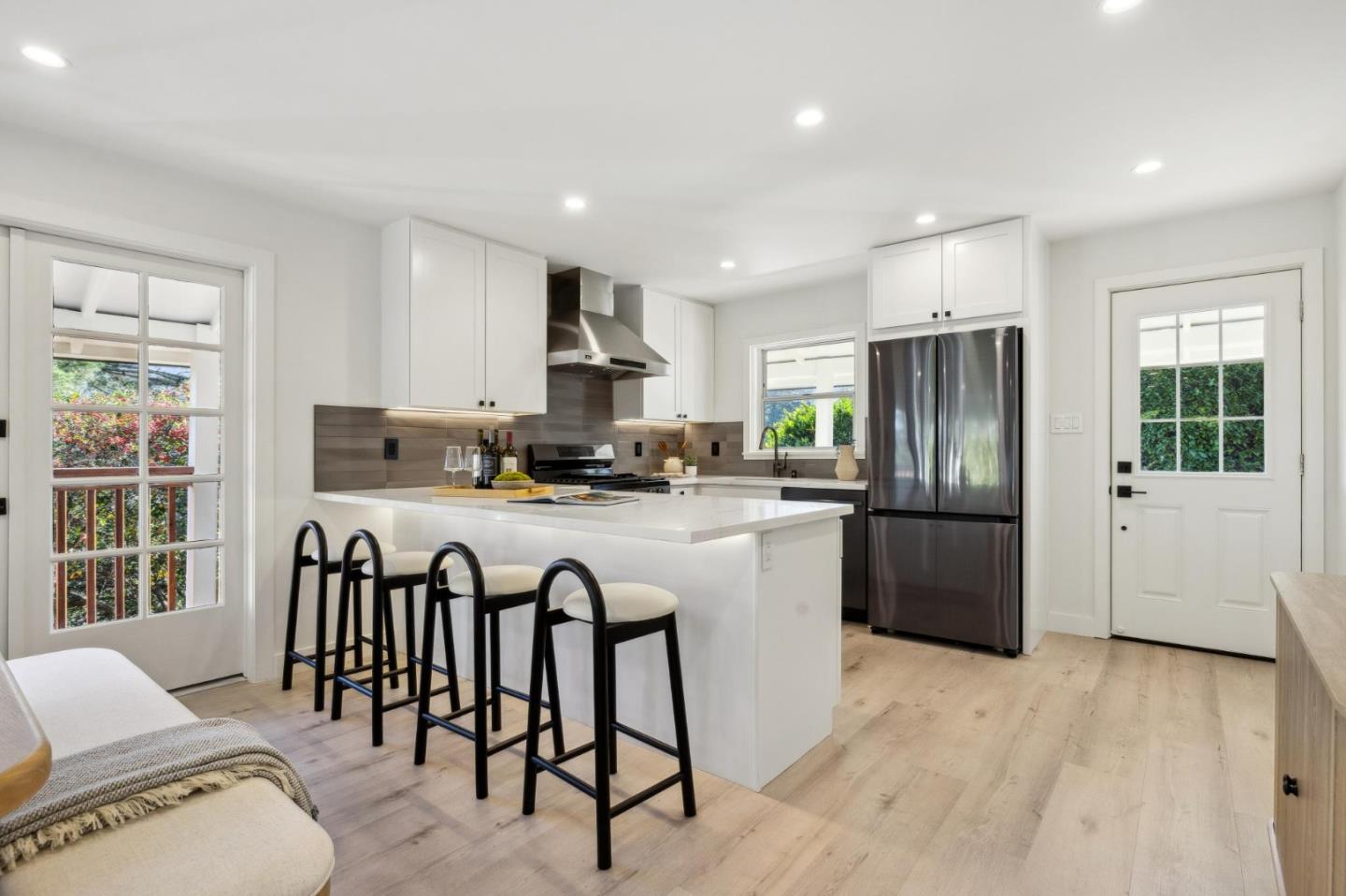 Detail Gallery Image 38 of 122 For 329 Richardson Way, Mill Valley,  CA 94941 - 2 Beds | 2 Baths