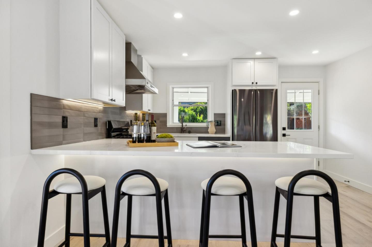 Detail Gallery Image 39 of 122 For 329 Richardson Way, Mill Valley,  CA 94941 - 2 Beds | 2 Baths