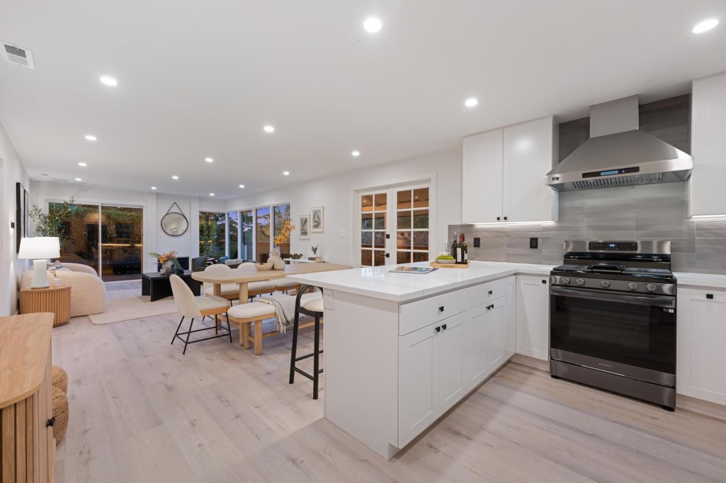 Detail Gallery Image 93 of 122 For 329 Richardson Way, Mill Valley,  CA 94941 - 2 Beds | 2 Baths