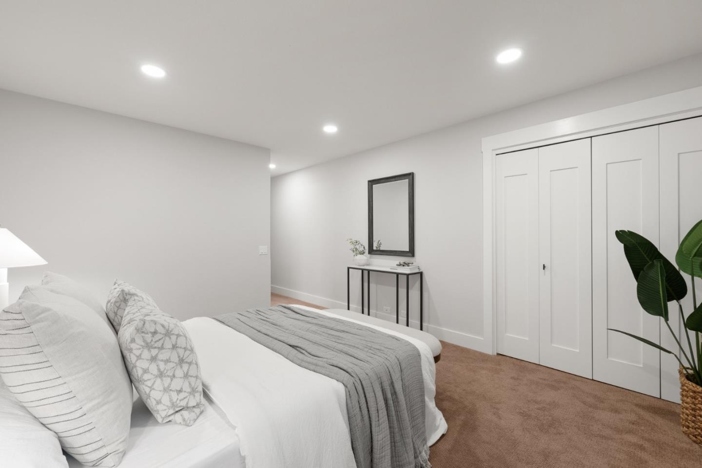 Detail Gallery Image 41 of 71 For 21 Valley Oak St, Portola Valley,  CA 94028 - 4 Beds | 3/1 Baths