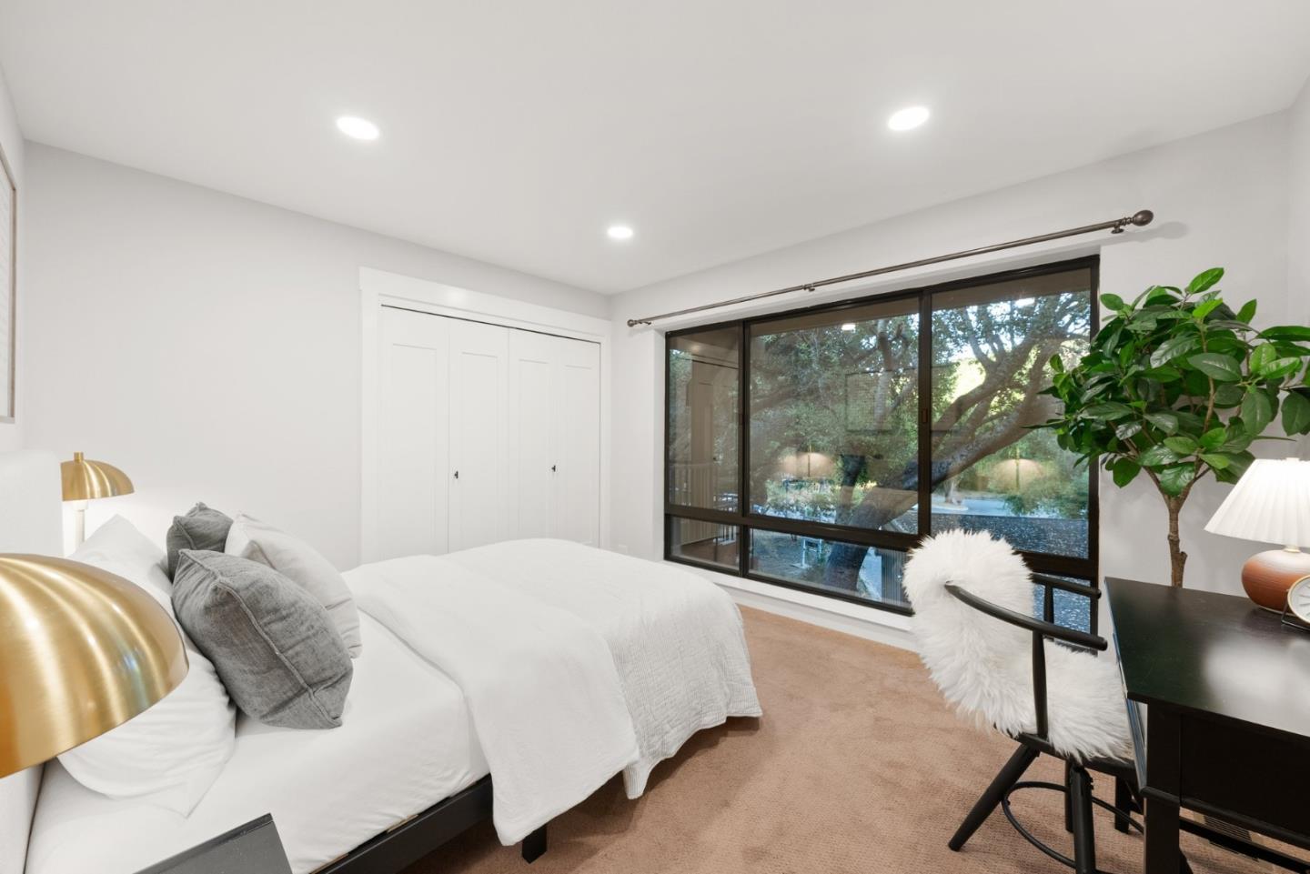 Detail Gallery Image 46 of 71 For 21 Valley Oak St, Portola Valley,  CA 94028 - 4 Beds | 3/1 Baths