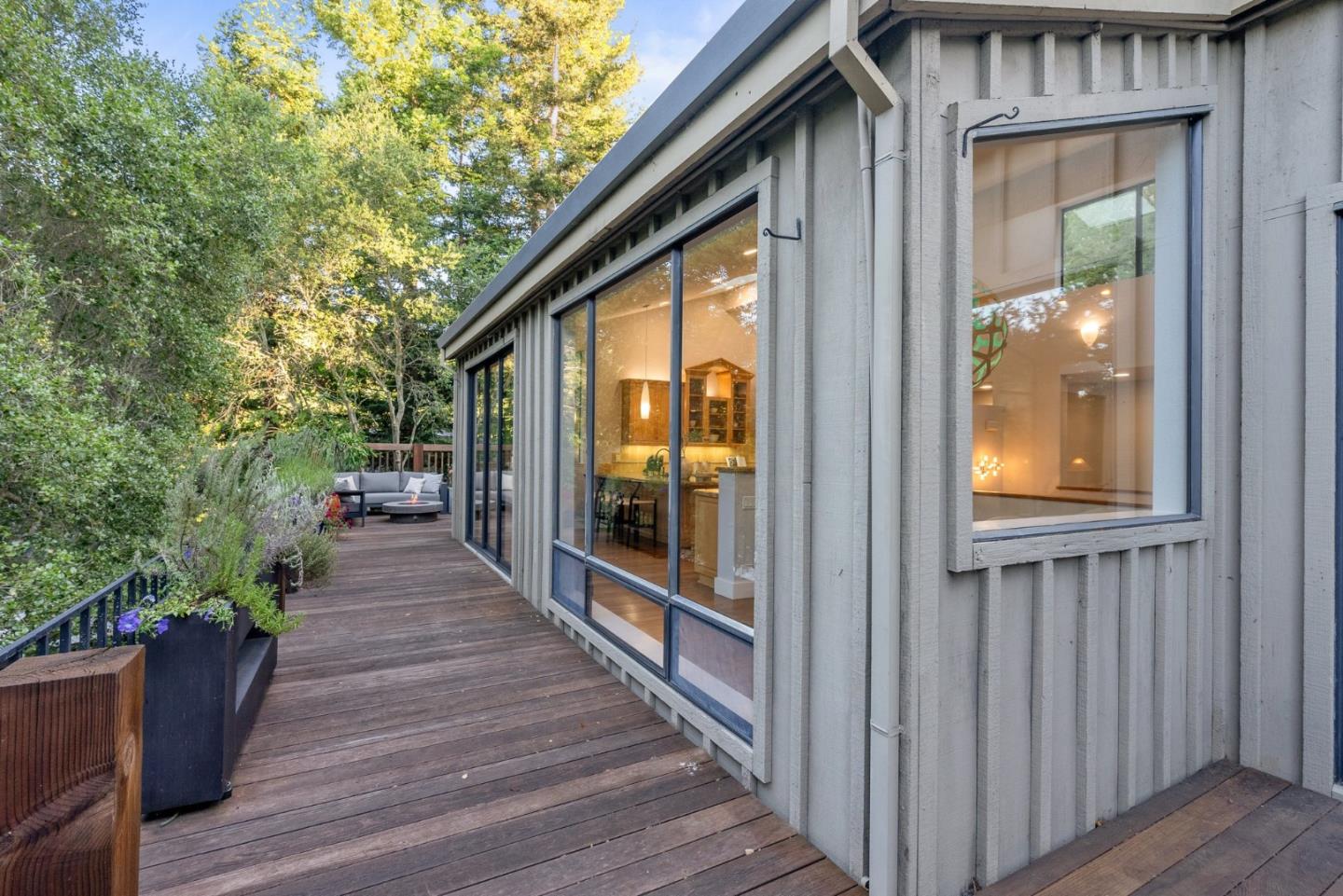 Detail Gallery Image 55 of 71 For 21 Valley Oak St, Portola Valley,  CA 94028 - 4 Beds | 3/1 Baths