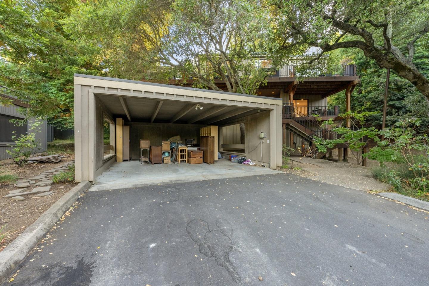 Detail Gallery Image 69 of 71 For 21 Valley Oak St, Portola Valley,  CA 94028 - 4 Beds | 3/1 Baths