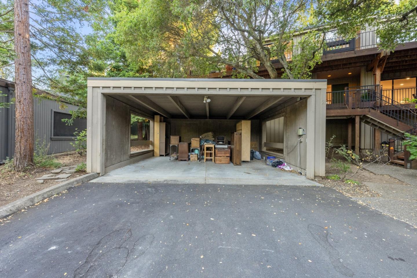 Detail Gallery Image 70 of 71 For 21 Valley Oak St, Portola Valley,  CA 94028 - 4 Beds | 3/1 Baths