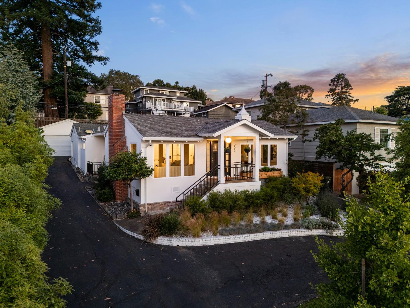 Detail Gallery Image 2 of 103 For 509 Madera Dr, San Mateo,  CA 94403 - 3 Beds | 3 Baths