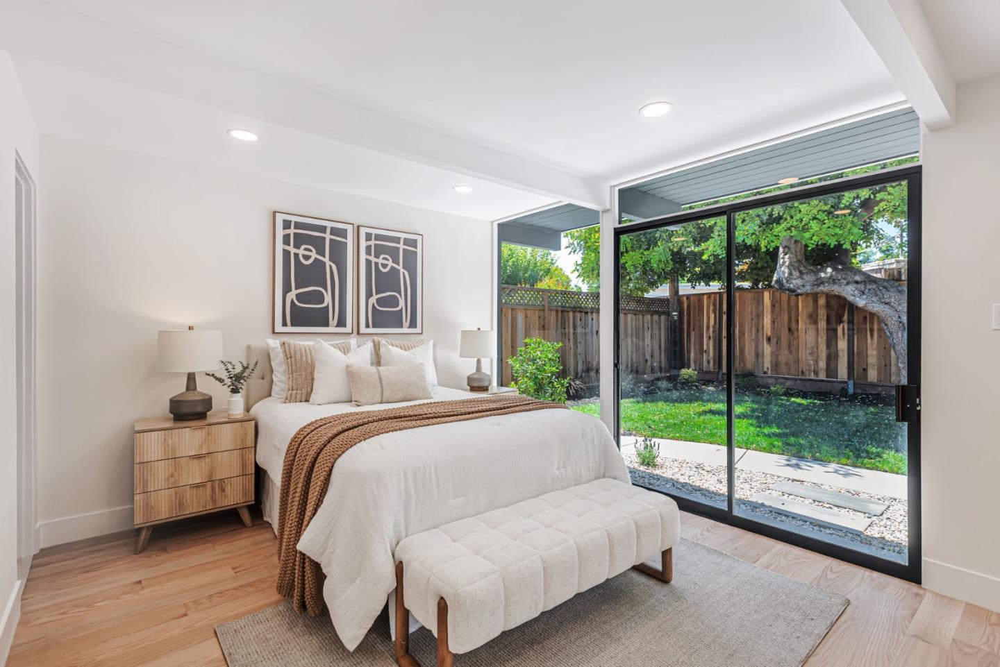 Detail Gallery Image 12 of 36 For 3428 Greer Rd, Palo Alto,  CA 94303 - 4 Beds | 2 Baths