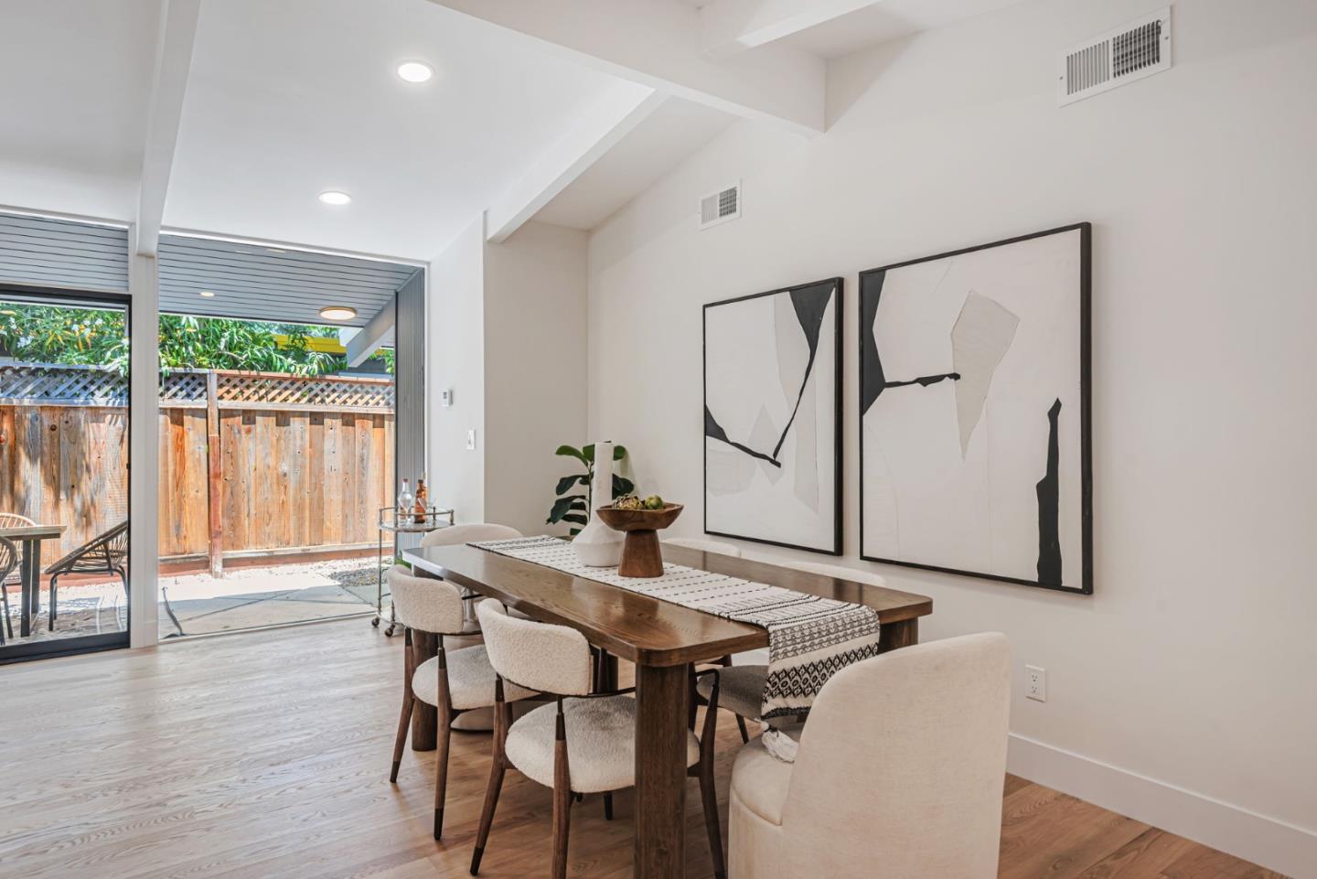 Detail Gallery Image 25 of 36 For 3428 Greer Rd, Palo Alto,  CA 94303 - 4 Beds | 2 Baths
