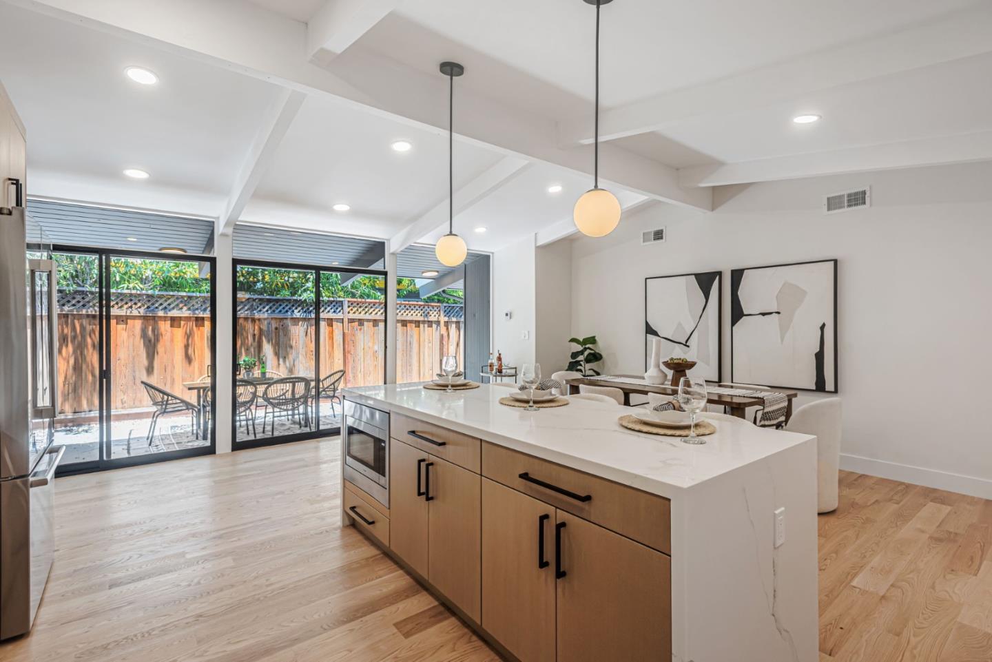 Detail Gallery Image 7 of 36 For 3428 Greer Rd, Palo Alto,  CA 94303 - 4 Beds | 2 Baths
