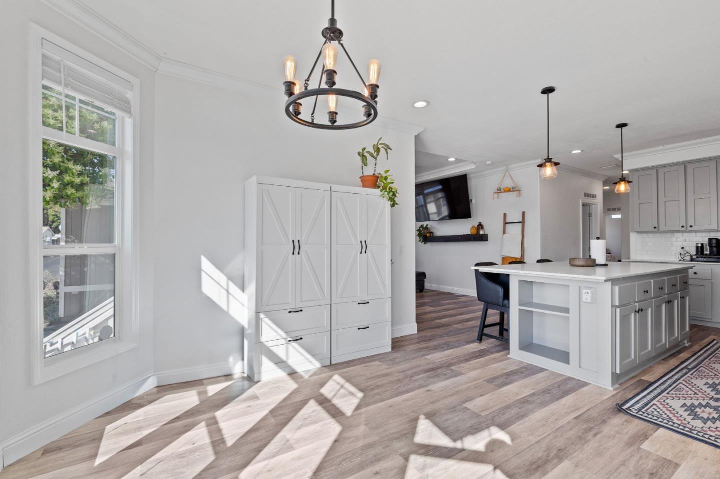 Detail Gallery Image 16 of 31 For 2151 Oakland Rd #210,  San Jose,  CA 95131 - 3 Beds | 2 Baths