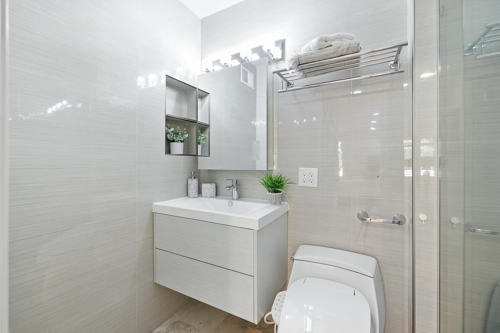 Detail Gallery Image 22 of 40 For 2452 W Bayshore Rd #UNIT 6,  Palo Alto,  CA 94303 - 3 Beds | 2 Baths