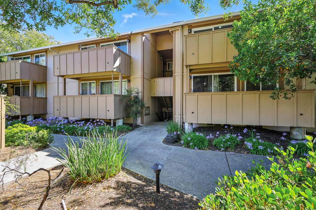 Detail Gallery Image 35 of 40 For 2452 W Bayshore Rd #UNIT 6,  Palo Alto,  CA 94303 - 3 Beds | 2 Baths
