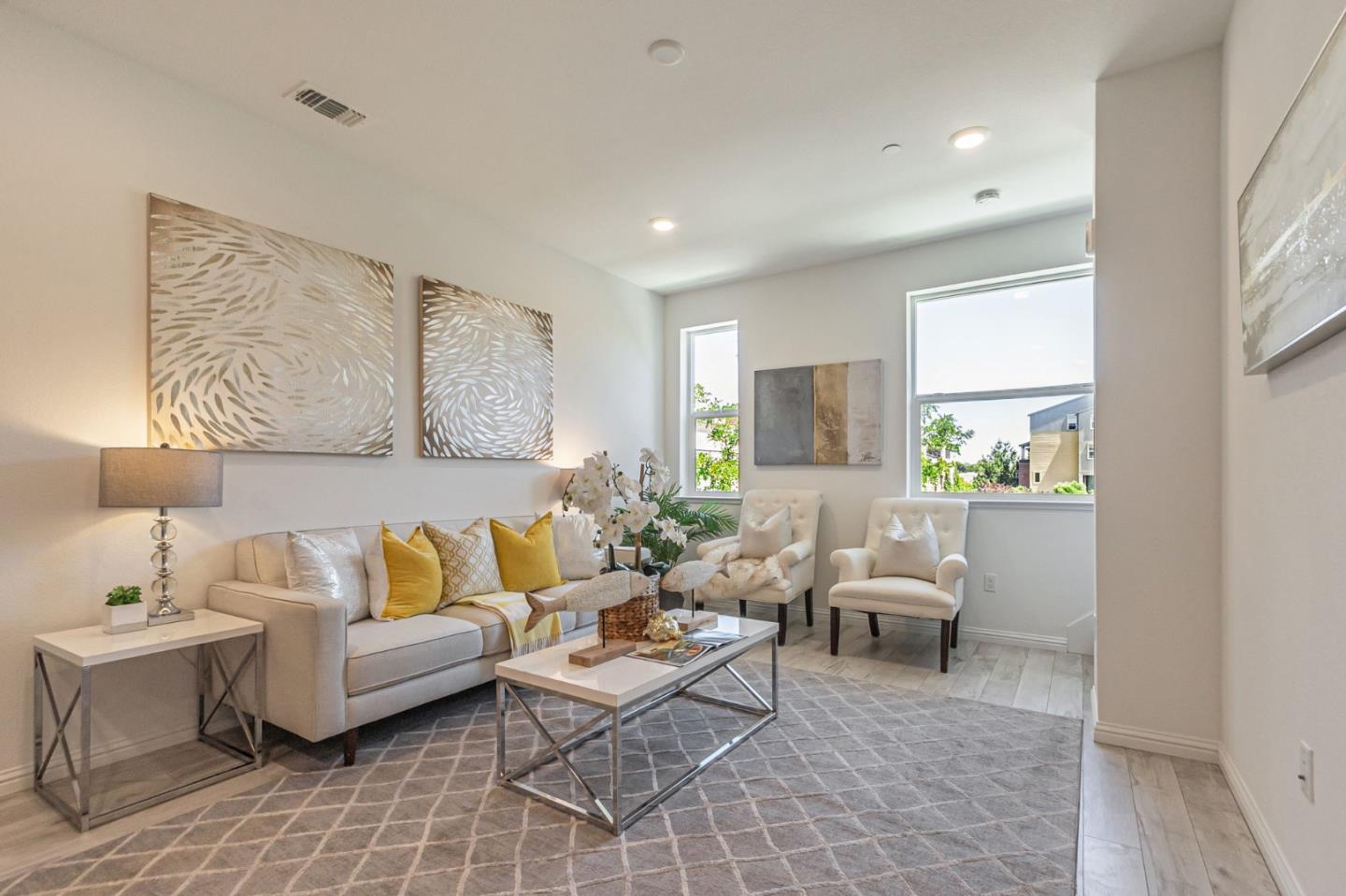Detail Gallery Image 5 of 37 For 1906 Nevets Ln, San Jose,  CA 95133 - 3 Beds | 3 Baths