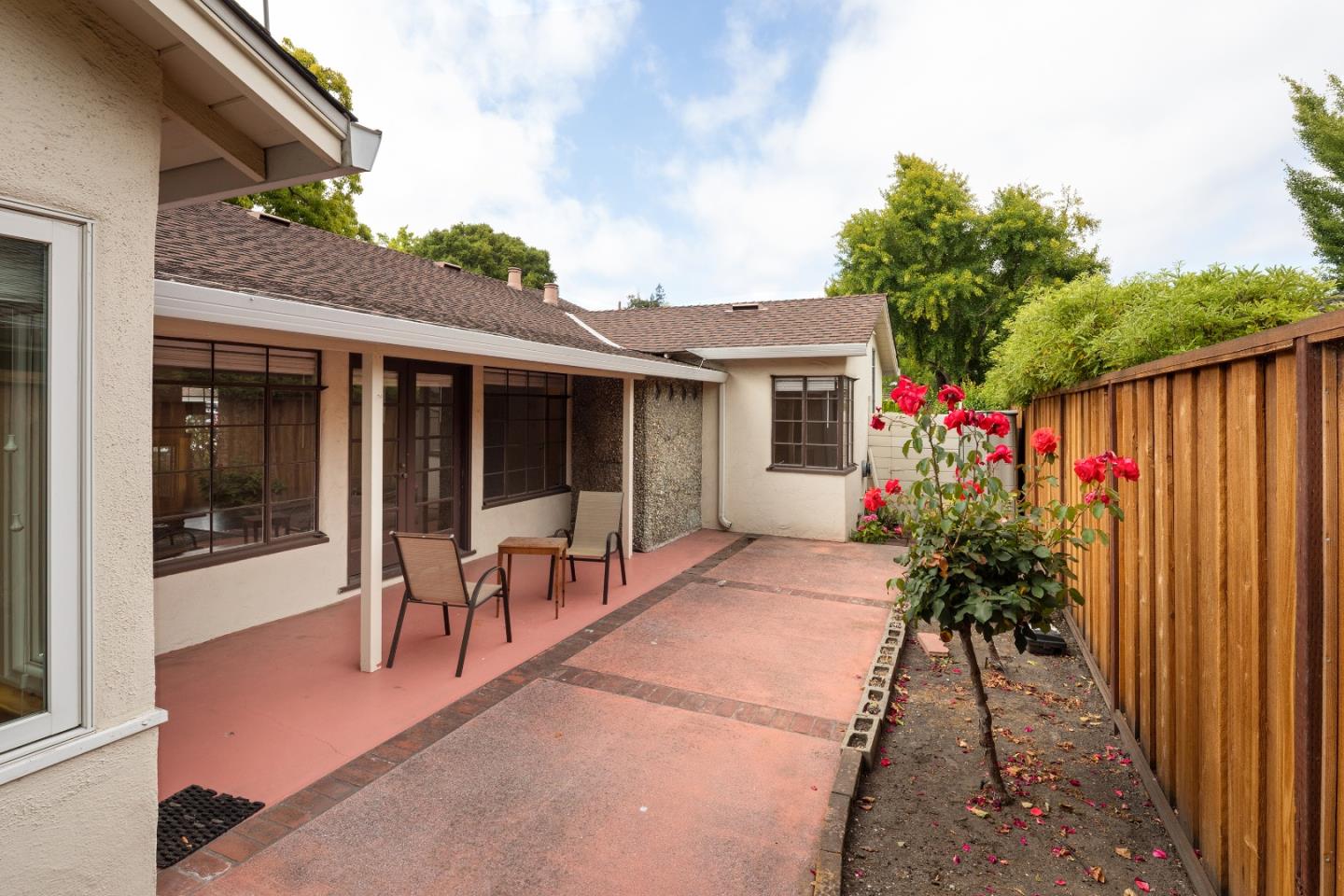Detail Gallery Image 19 of 19 For 831 Seale Ave, Palo Alto,  CA 94303 - 3 Beds | 2 Baths