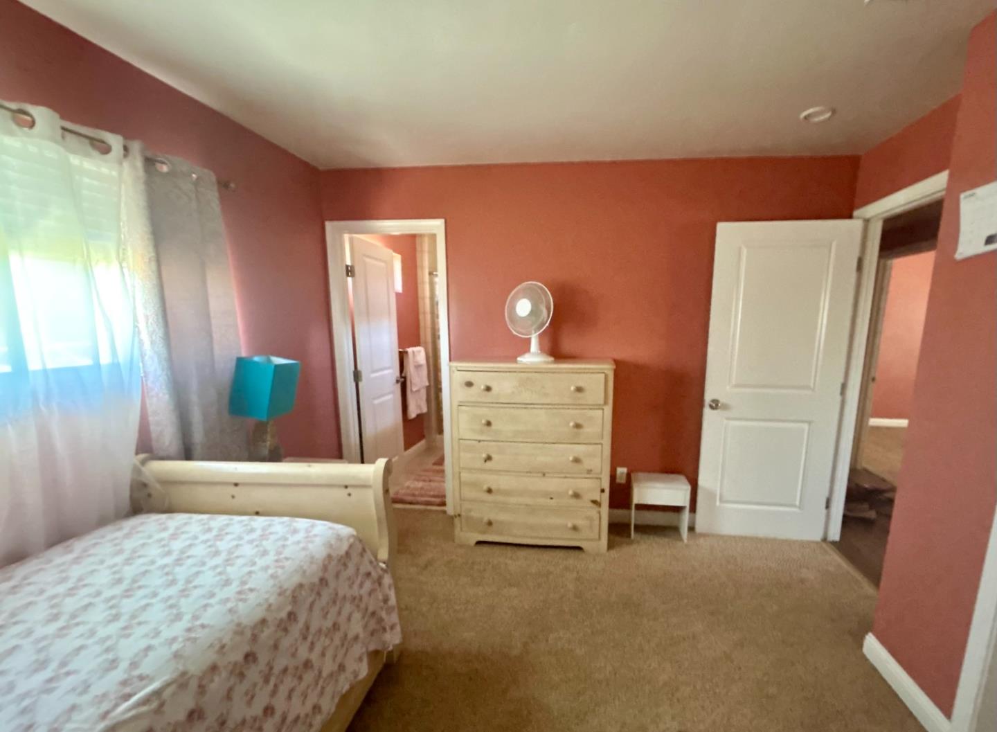Detail Gallery Image 6 of 9 For 1303 Eagle St, Los Banos,  CA 93635 - 3 Beds | 2 Baths