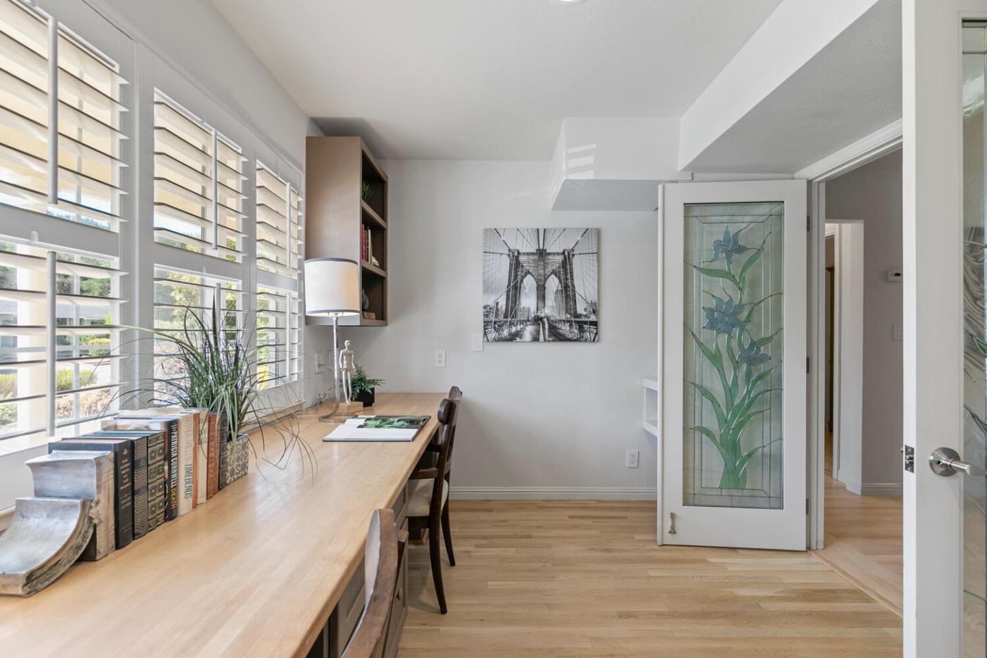 Detail Gallery Image 10 of 42 For 2982 Arguello Dr, Burlingame,  CA 94010 - 3 Beds | 2/1 Baths