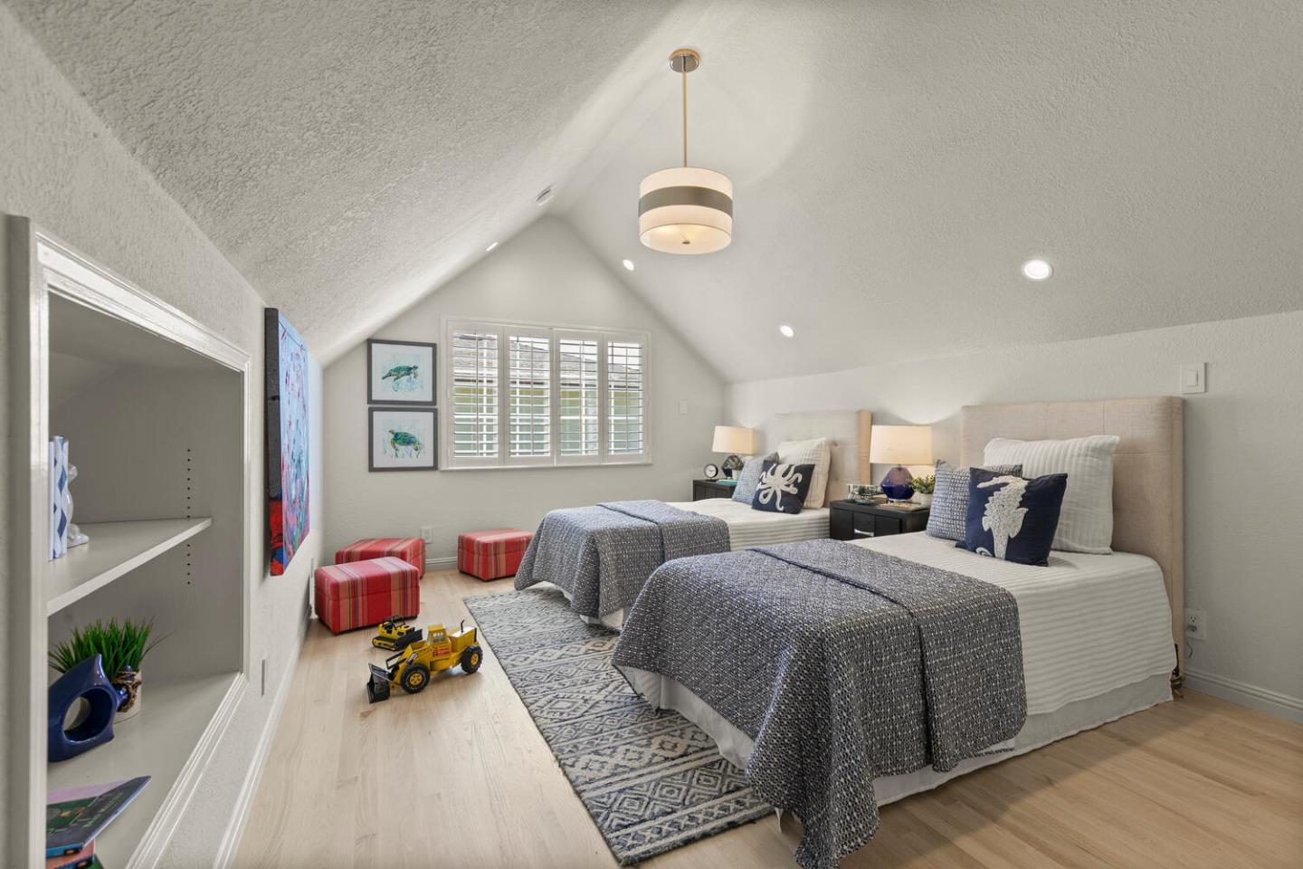 Detail Gallery Image 21 of 42 For 2982 Arguello Dr, Burlingame,  CA 94010 - 3 Beds | 2/1 Baths
