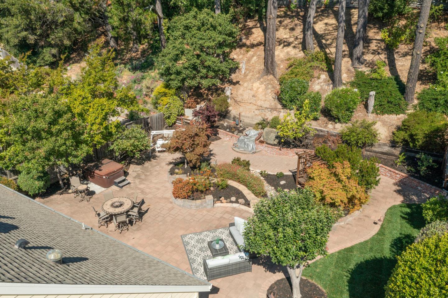 Detail Gallery Image 41 of 42 For 2982 Arguello Dr, Burlingame,  CA 94010 - 3 Beds | 2/1 Baths