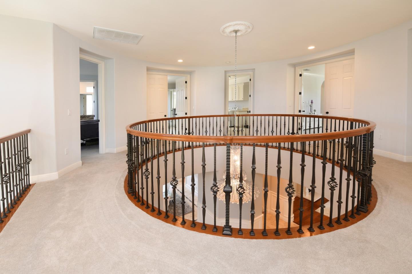 Detail Gallery Image 19 of 32 For 1322 Montrose Pl, Pleasanton,  CA 94566 - 6 Beds | 5/1 Baths