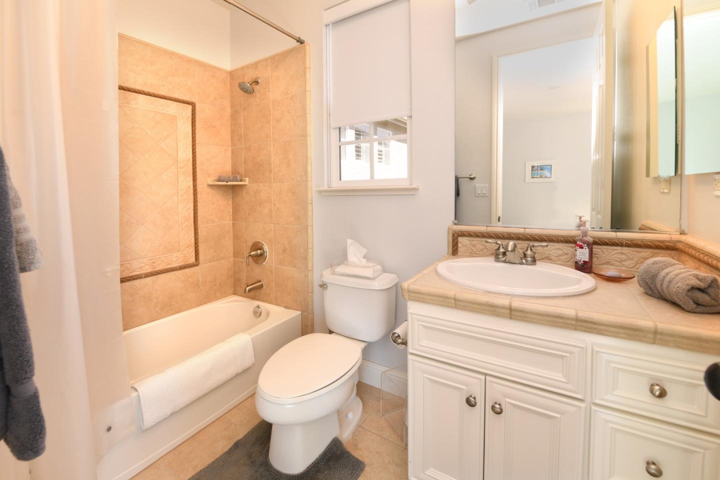 Detail Gallery Image 20 of 32 For 1322 Montrose Pl, Pleasanton,  CA 94566 - 6 Beds | 5/1 Baths