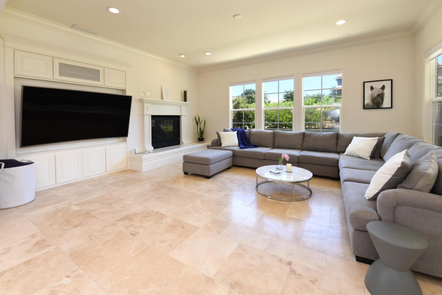 Detail Gallery Image 9 of 32 For 1322 Montrose Pl, Pleasanton,  CA 94566 - 6 Beds | 5/1 Baths