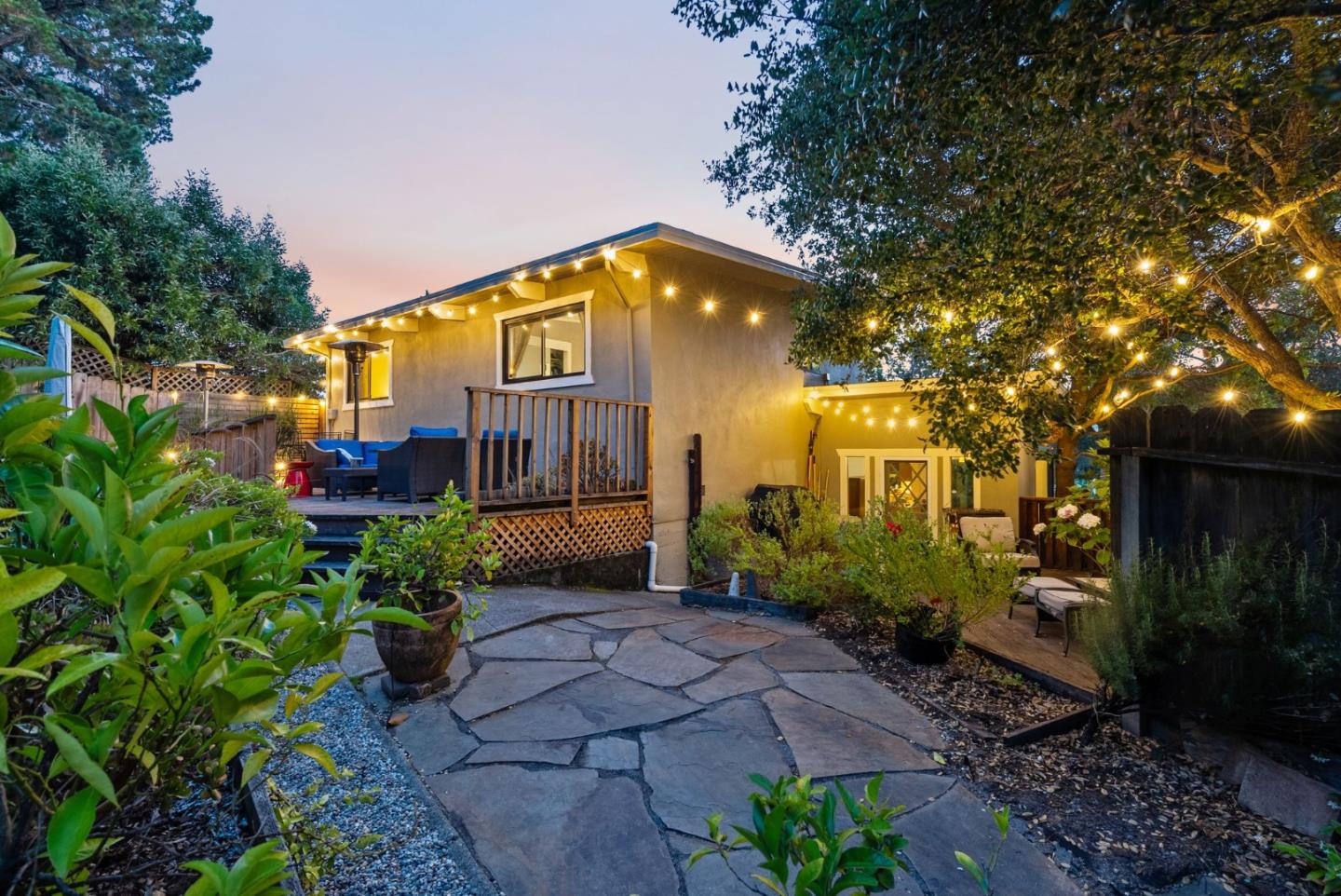Detail Gallery Image 20 of 20 For 476 Wellington Dr, San Carlos,  CA 94070 - 3 Beds | 2/1 Baths