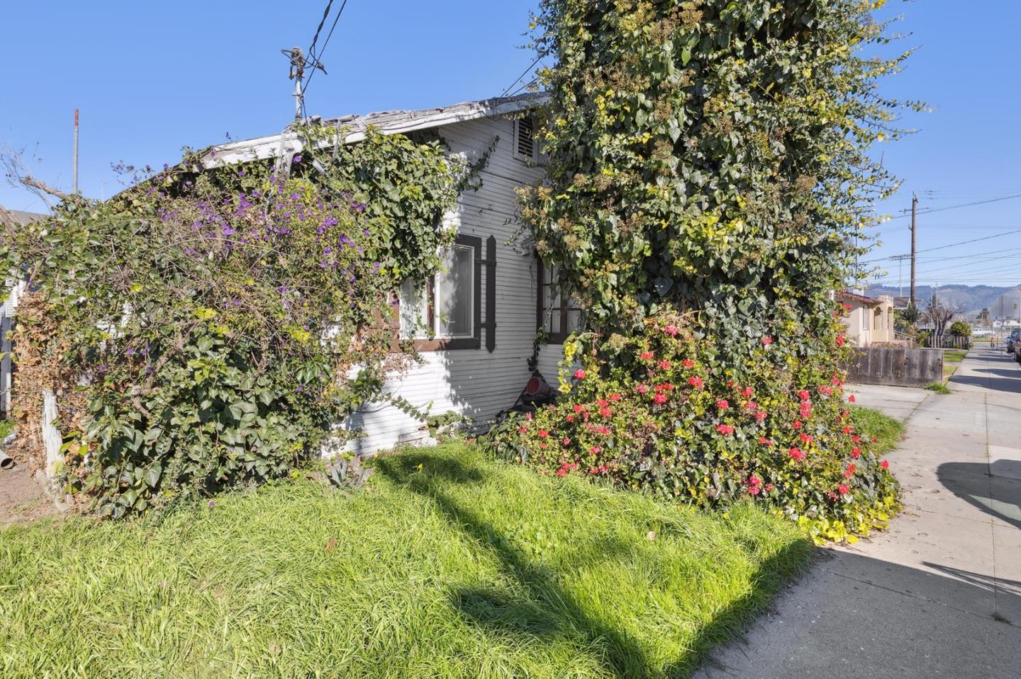 Detail Gallery Image 13 of 55 For 229 Elm St, Watsonville,  CA 95076 - 4 Beds | 1 Baths