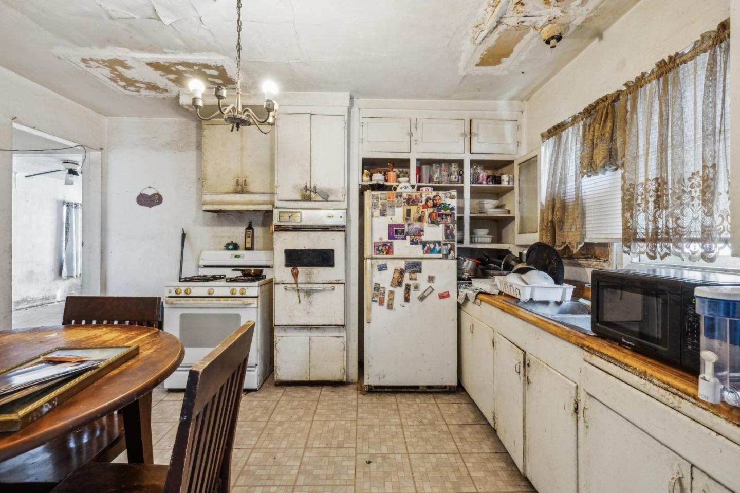 Detail Gallery Image 25 of 55 For 229 Elm St, Watsonville,  CA 95076 - 4 Beds | 1 Baths