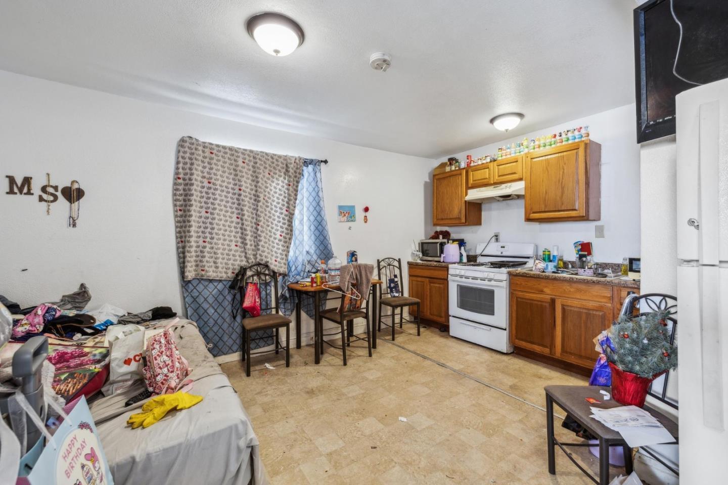 Detail Gallery Image 36 of 55 For 229 Elm St, Watsonville,  CA 95076 - 4 Beds | 1 Baths