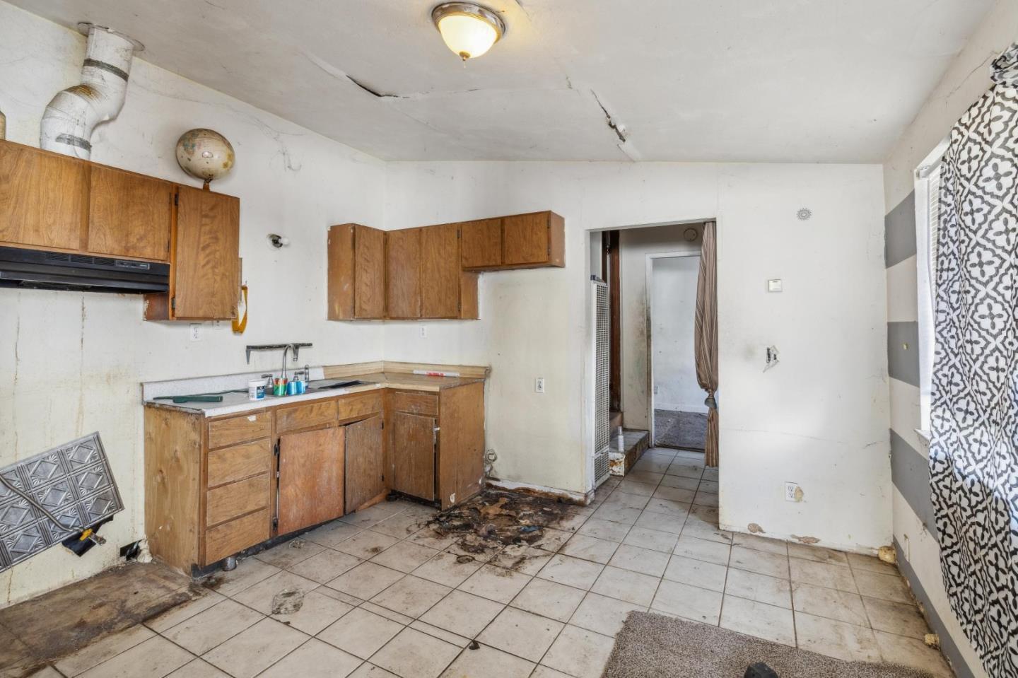 Detail Gallery Image 41 of 55 For 229 Elm St, Watsonville,  CA 95076 - 4 Beds | 1 Baths