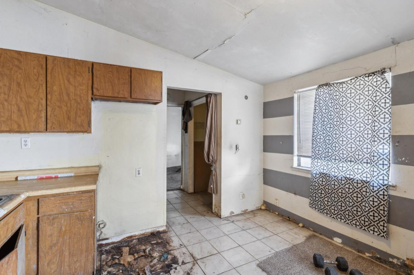 Detail Gallery Image 43 of 55 For 229 Elm St, Watsonville,  CA 95076 - 4 Beds | 1 Baths