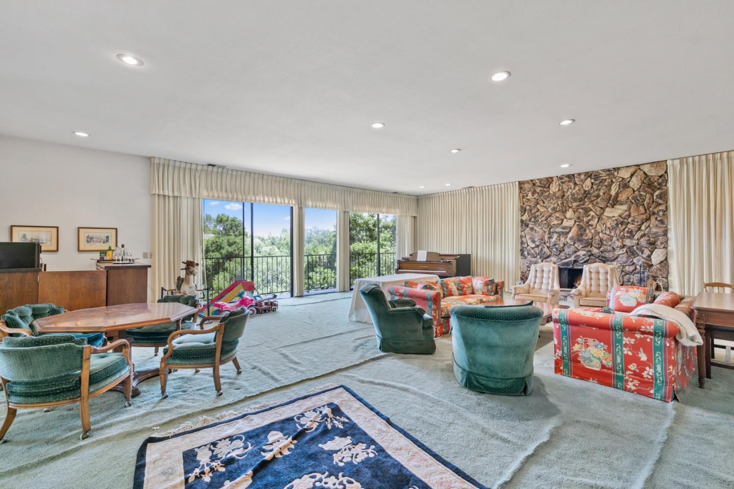 Detail Gallery Image 11 of 41 For 11027 Eastbrook Ave, Los Altos,  CA 94024 - 4 Beds | 3/2 Baths