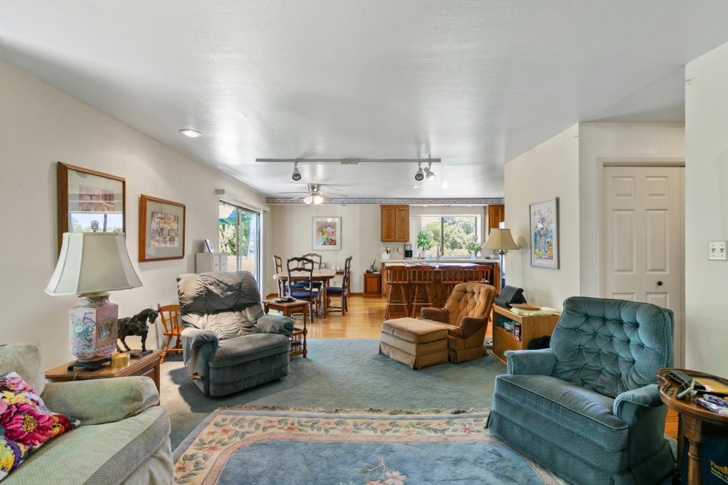 Detail Gallery Image 21 of 41 For 11027 Eastbrook Ave, Los Altos,  CA 94024 - 4 Beds | 3/2 Baths