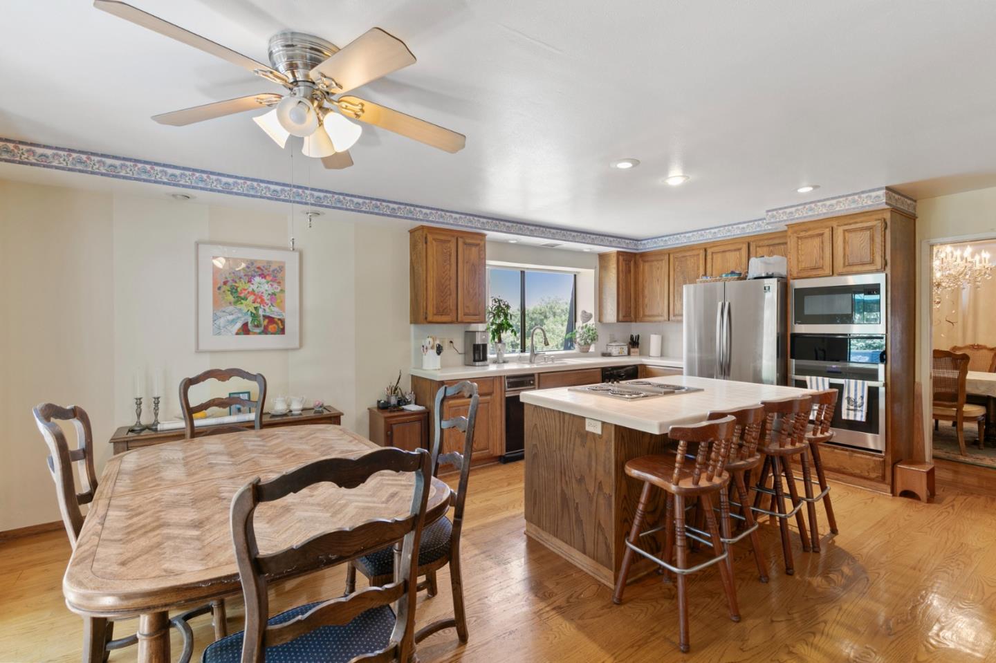 Detail Gallery Image 22 of 41 For 11027 Eastbrook Ave, Los Altos,  CA 94024 - 4 Beds | 3/2 Baths