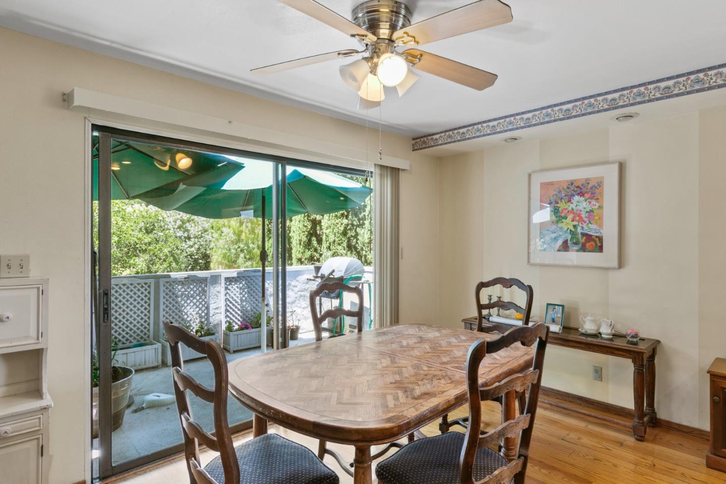 Detail Gallery Image 25 of 41 For 11027 Eastbrook Ave, Los Altos,  CA 94024 - 4 Beds | 3/2 Baths