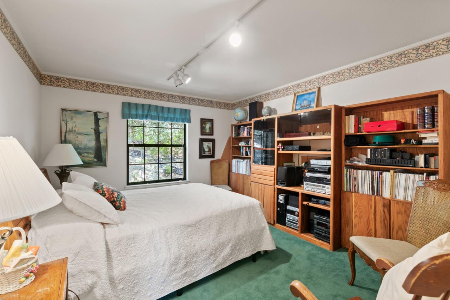 Detail Gallery Image 29 of 41 For 11027 Eastbrook Ave, Los Altos,  CA 94024 - 4 Beds | 3/2 Baths