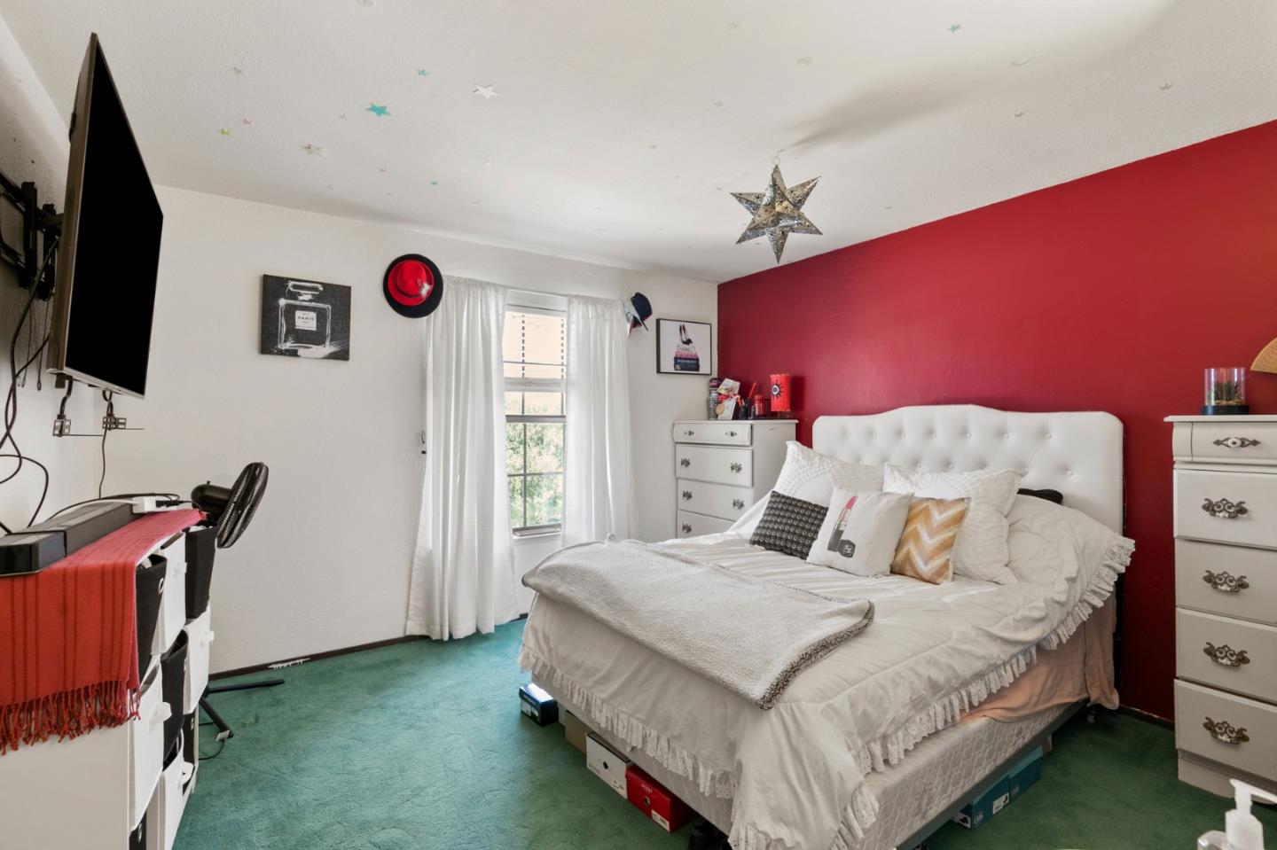Detail Gallery Image 30 of 41 For 11027 Eastbrook Ave, Los Altos,  CA 94024 - 4 Beds | 3/2 Baths