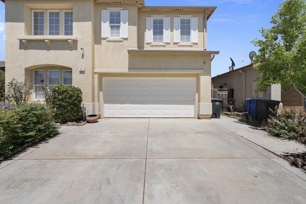 Detail Gallery Image 14 of 54 For 344 Tuscany Way, Greenfield,  CA 93927 - 5 Beds | 3 Baths