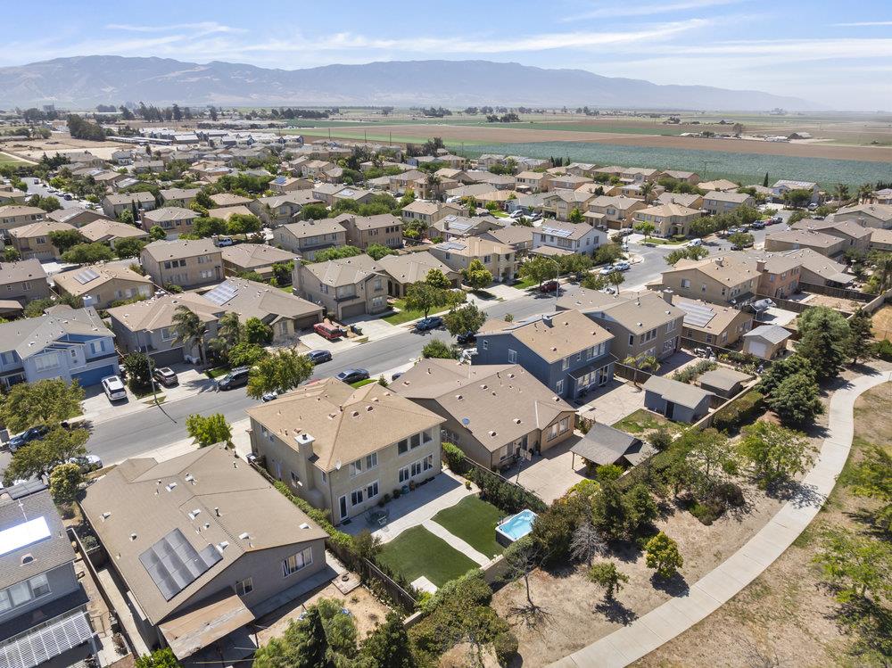 Detail Gallery Image 9 of 54 For 344 Tuscany Way, Greenfield,  CA 93927 - 5 Beds | 3 Baths