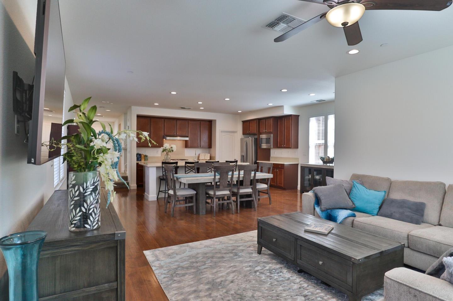 Detail Gallery Image 18 of 57 For 16752 San Clemente Ln, Morgan Hill,  CA 95037 - 3 Beds | 3 Baths