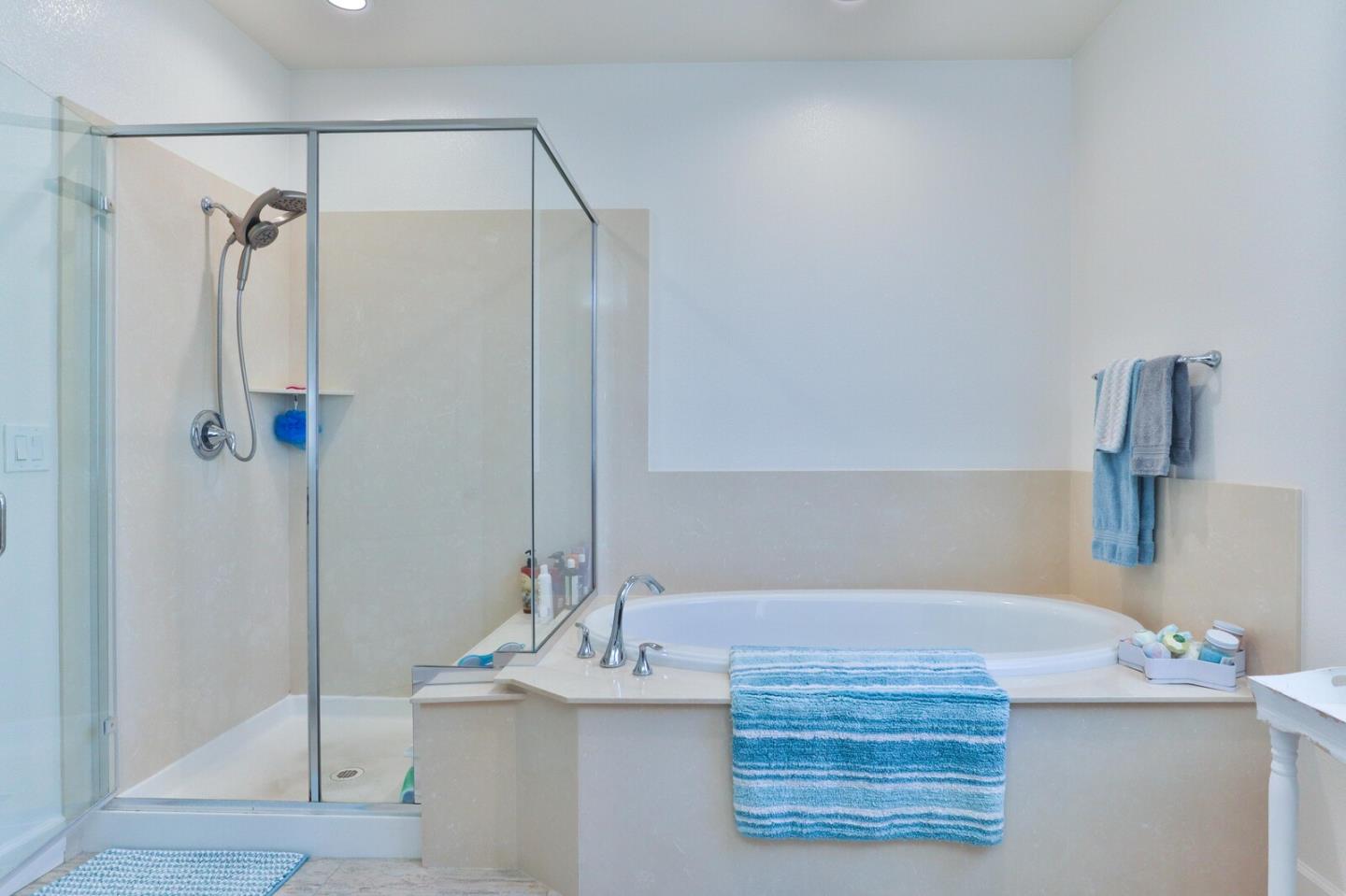 Detail Gallery Image 32 of 57 For 16752 San Clemente Ln, Morgan Hill,  CA 95037 - 3 Beds | 3 Baths