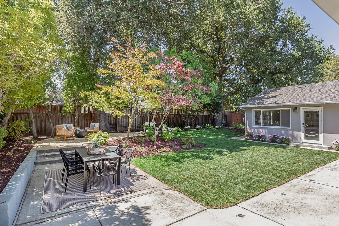 Detail Gallery Image 29 of 38 For 1700 Holt Ave, Los Altos,  CA 94024 - 3 Beds | 2 Baths