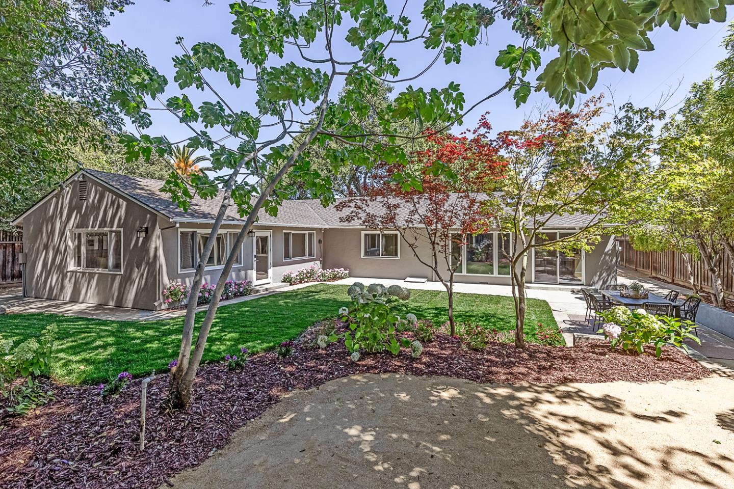 Detail Gallery Image 31 of 38 For 1700 Holt Ave, Los Altos,  CA 94024 - 3 Beds | 2 Baths